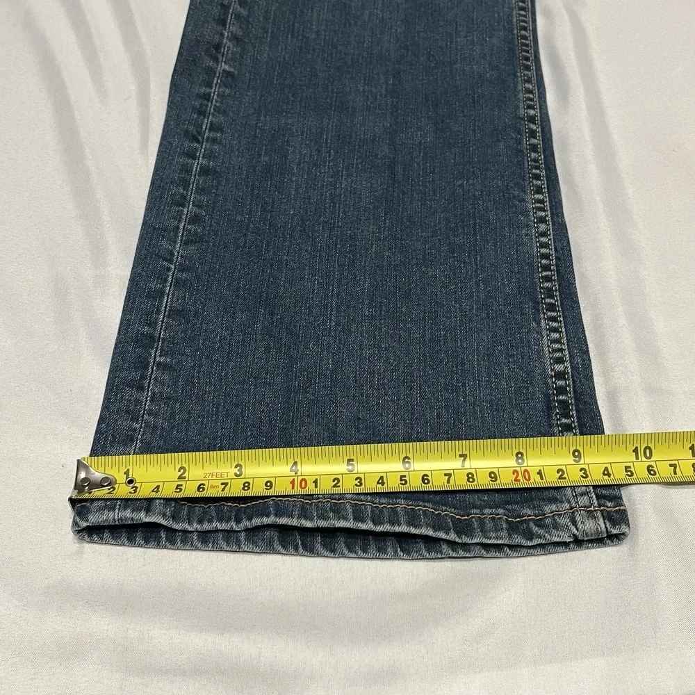 Levis pictures show